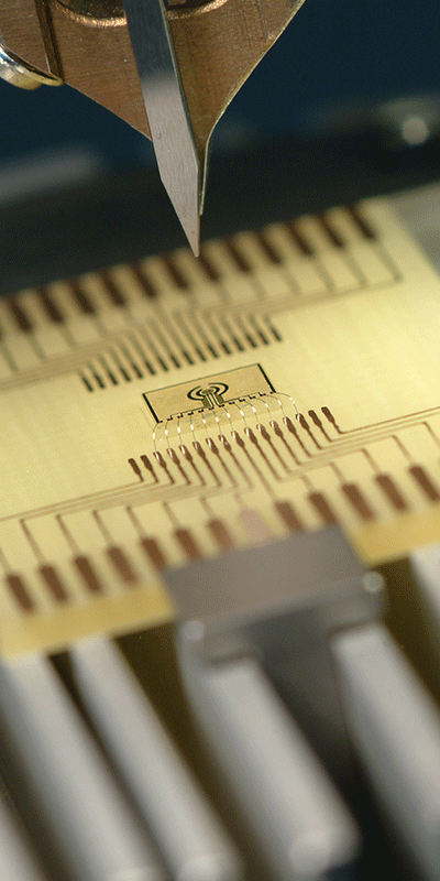 Mikroelektronische Bauelemente und Grundschaltungen Berufsbegleitender Weiterbildungskurs Mikroelektronische Bauelemente und Grundschaltungen